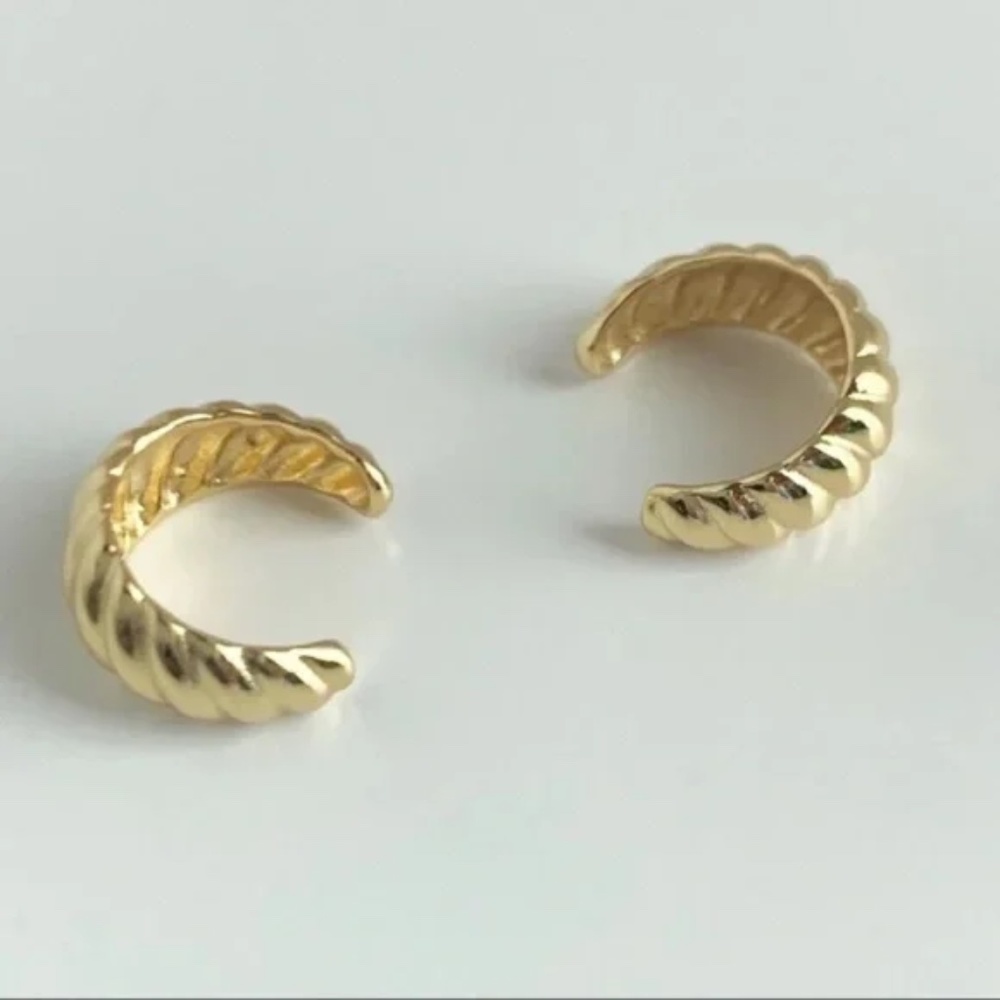 NEW SHASHI Faux Ear Cuff Set